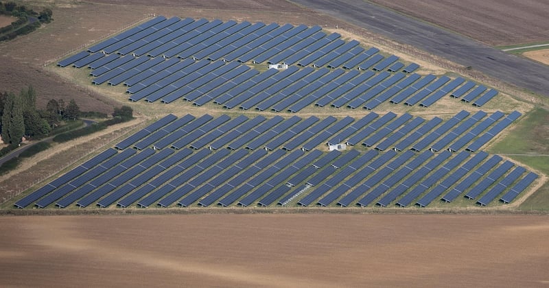 Avantages panneaux solaires : votre habitat écologique en 5 points